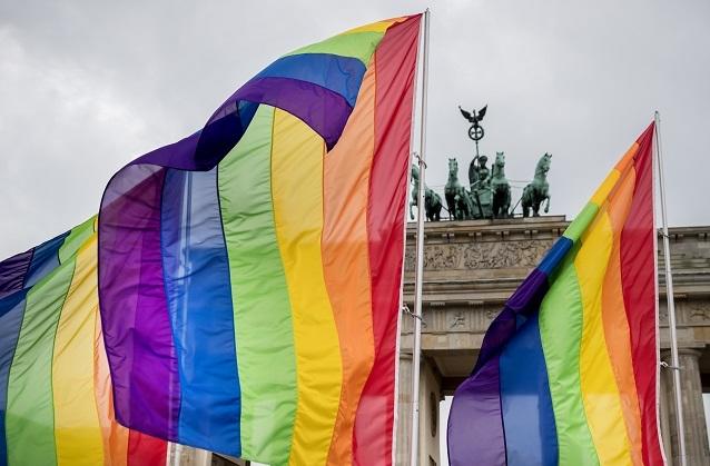 Der Bundestag hat am 30. Juni die Ehe für alle beschlossen - das freut auch die Schlagerstars.