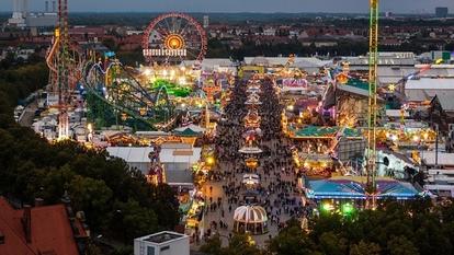 Das Oktoberfest in München ist das größte Volksfest der Welt.