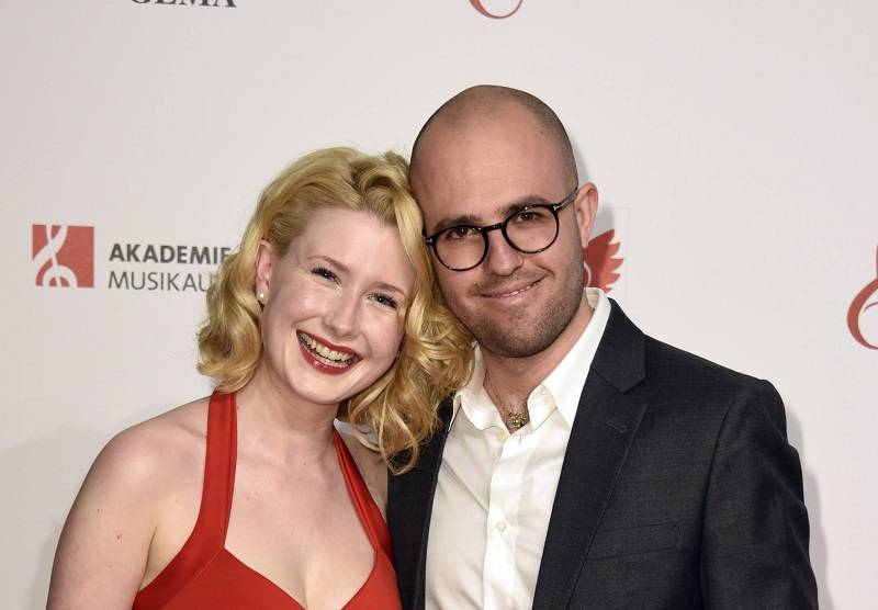 Sarah Jane Scott: Hochzeit mit Cecil Remmler