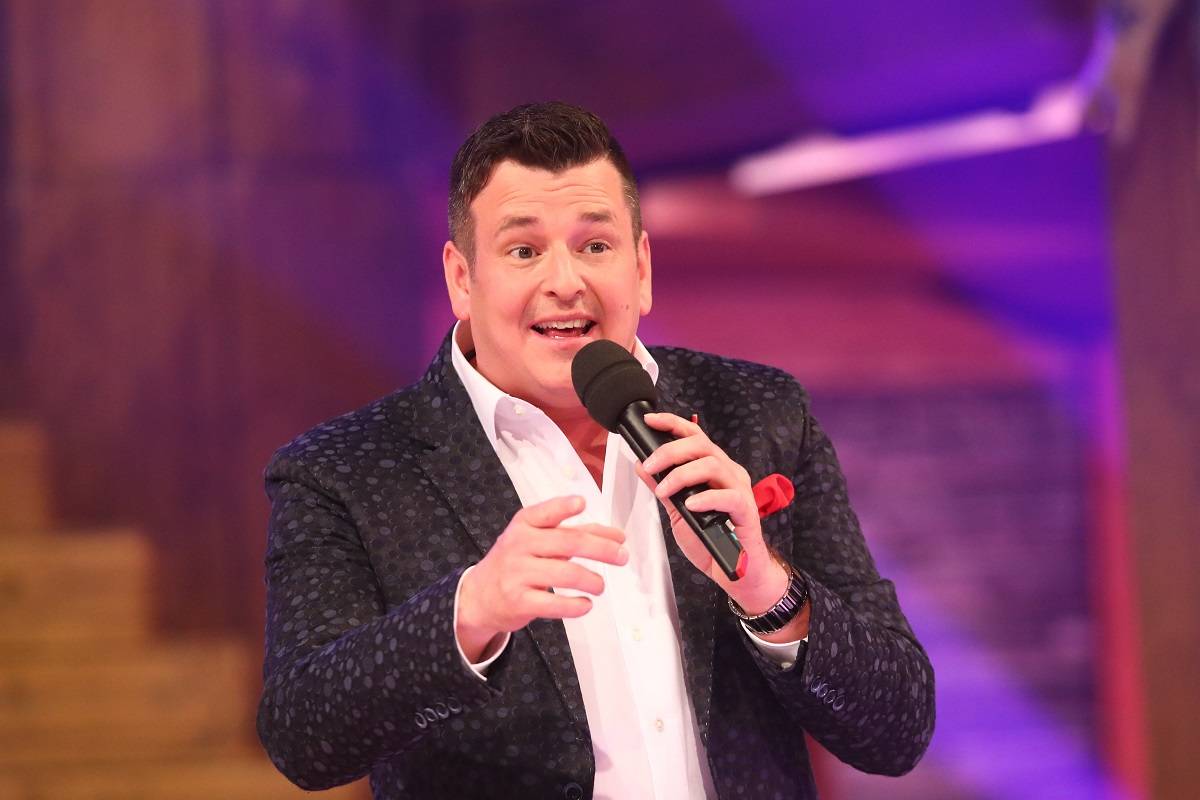 Der ErVOLKsmusiker schreibt seine Geschichte eindrucksvoll weiter. Marc Pircher veröffentlicht sein neues Album "Laut und leise".