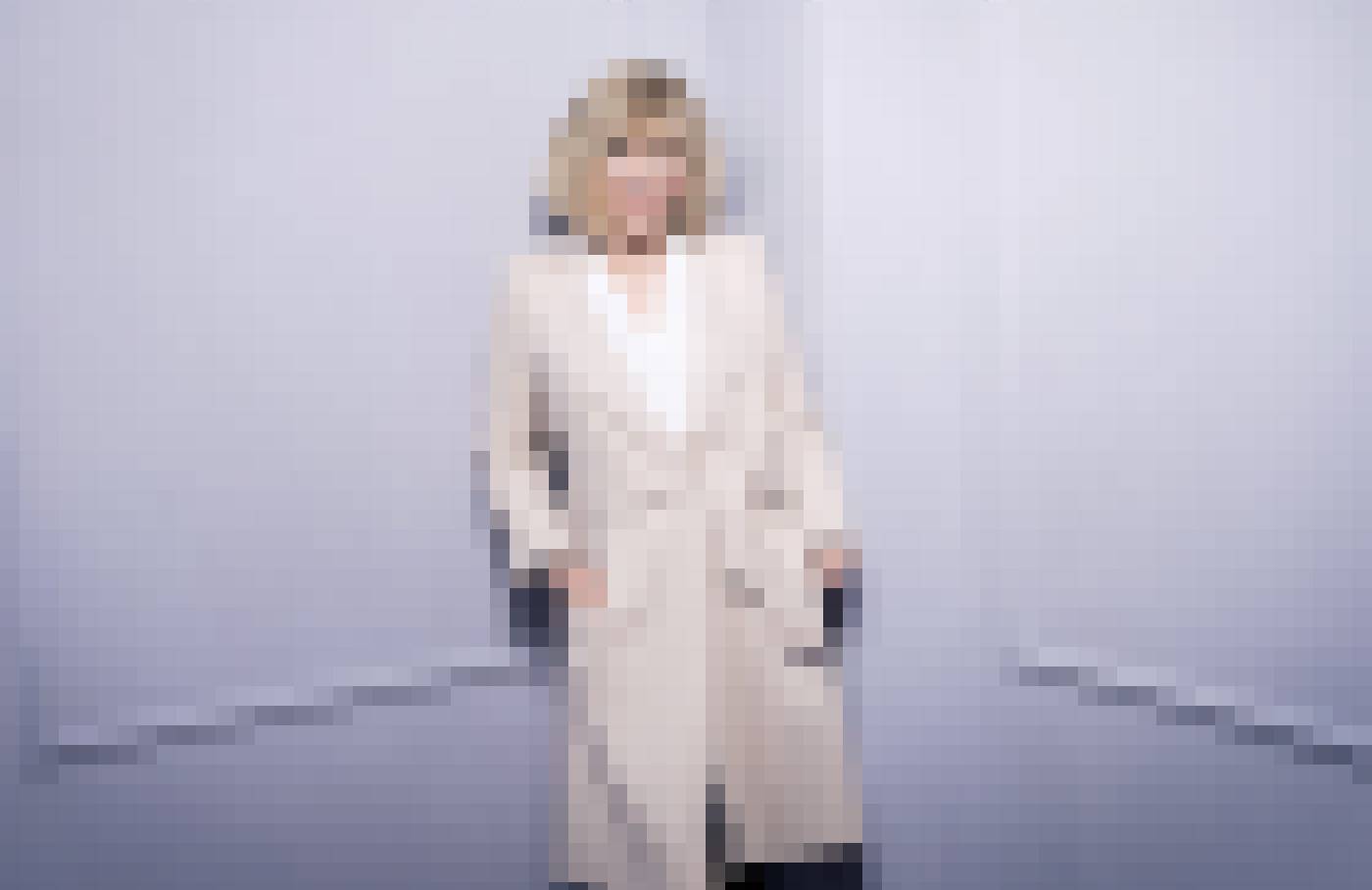 ESC Jury Mary Roos - Pixel