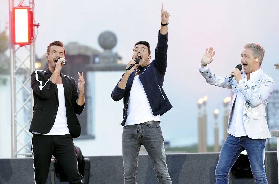 KLUBBB3 sind am Samstag in der Wiederholung von "Schlager, Stars und Sterne" zu sehen, sowie am Sonntag live bei "Immer wieder sonntags". KLUBBB3 sind am Samstag in der Wiederholung von "Schlager, Stars und Sterne" zu sehen, sowie am Sonntag live bei "Immer wieder sonntags".