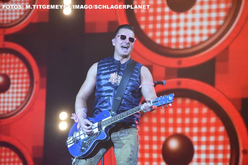 Riesige LED-Wände sorgten neben dem musikalischen für das optische Vergnügen.