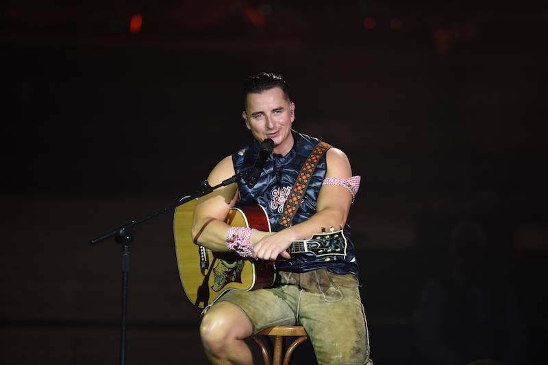 Als Andreas Gabalier „Amoi seg ma uns wieder“ sang, berührte er damit die ganze Halle.