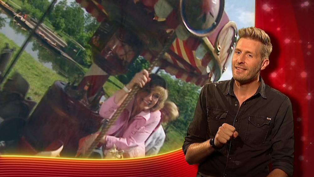 Maxi Arland erinnert sich an ein Duett mit Mary Roos.  Maxi Arland erinnert sich an ein Duett mit Mary Roos.