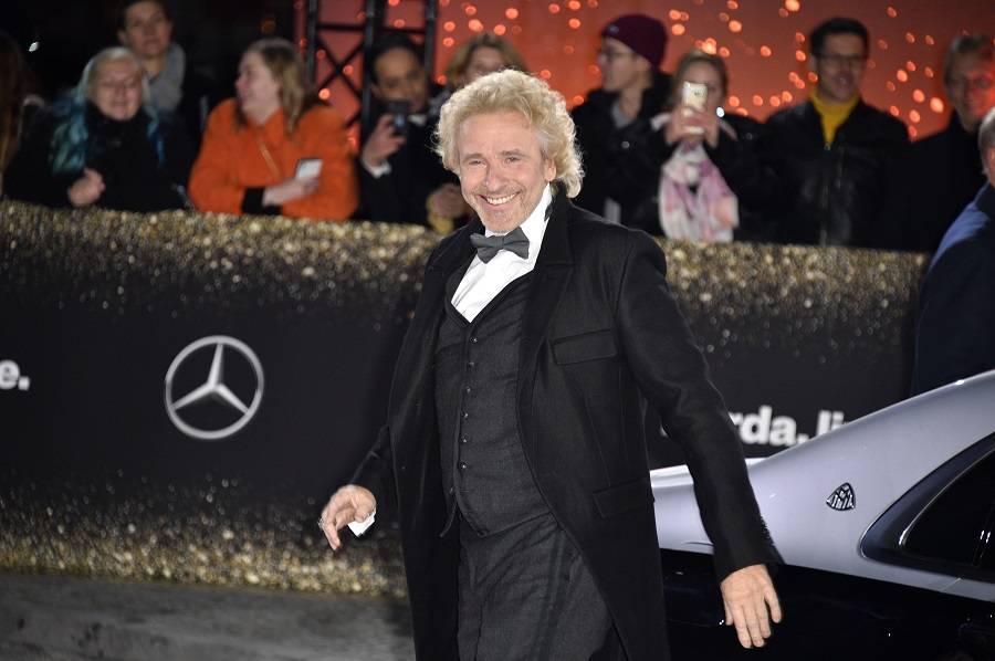 Thomas Gottschalk soll die TV-Show zum 50. Jubiläum der "ZDF Hitparade" moderieren. Thomas Gottschalk soll die TV-Show zum 50. Jubiläum der "ZDF Hitparade" moderieren.