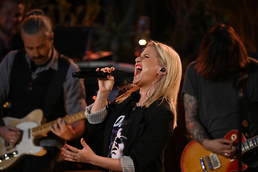 Jeanette Biedermann gibt alles bei „Sing meinen Song“.