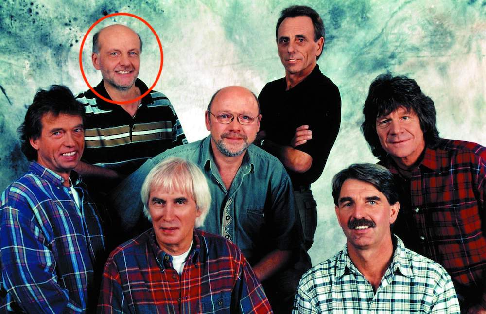 Willy Schnitzler (im roten Kreis) war Bandmitglied der Bläck Föös.  Willy Schnitzler (im roten Kreis) war Bandmitglied der Bläck Föös.