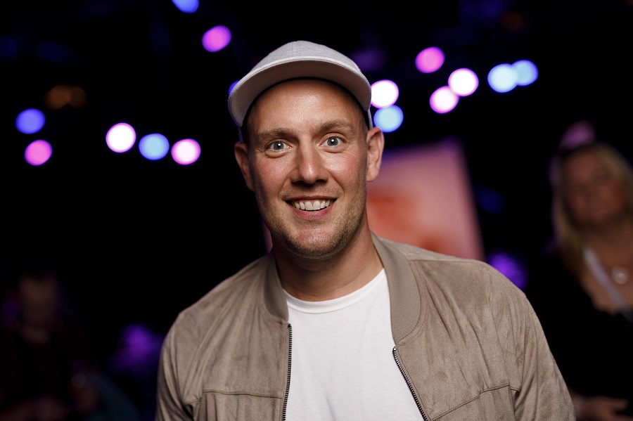 Oli P. hat sich den Weltrekord im Autogramm-Schreiben gesichert. Oli P. hat sich den Weltrekord im Autogramm-Schreiben gesichert.