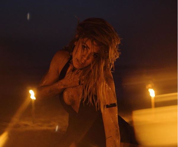 Vanessa Mai im neuen Video zur Single „Forever“. Vanessa Mai im neuen Video zur Single „Forever“.