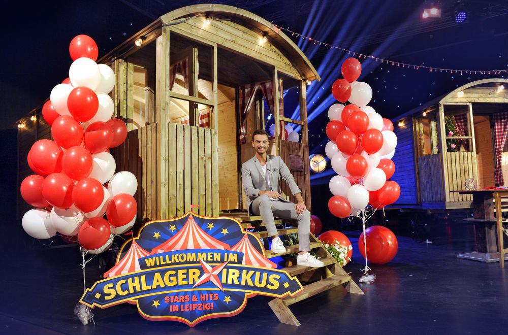 "Florian Silbereisen präsentiert Schlager zum Mitsingen", am Freitag (29.05.20) um 20:15 Uhr im MDR.  "Florian Silbereisen präsentiert Schlager zum Mitsingen", am Freitag (29.05.20) um 20:15 Uhr im MDR.