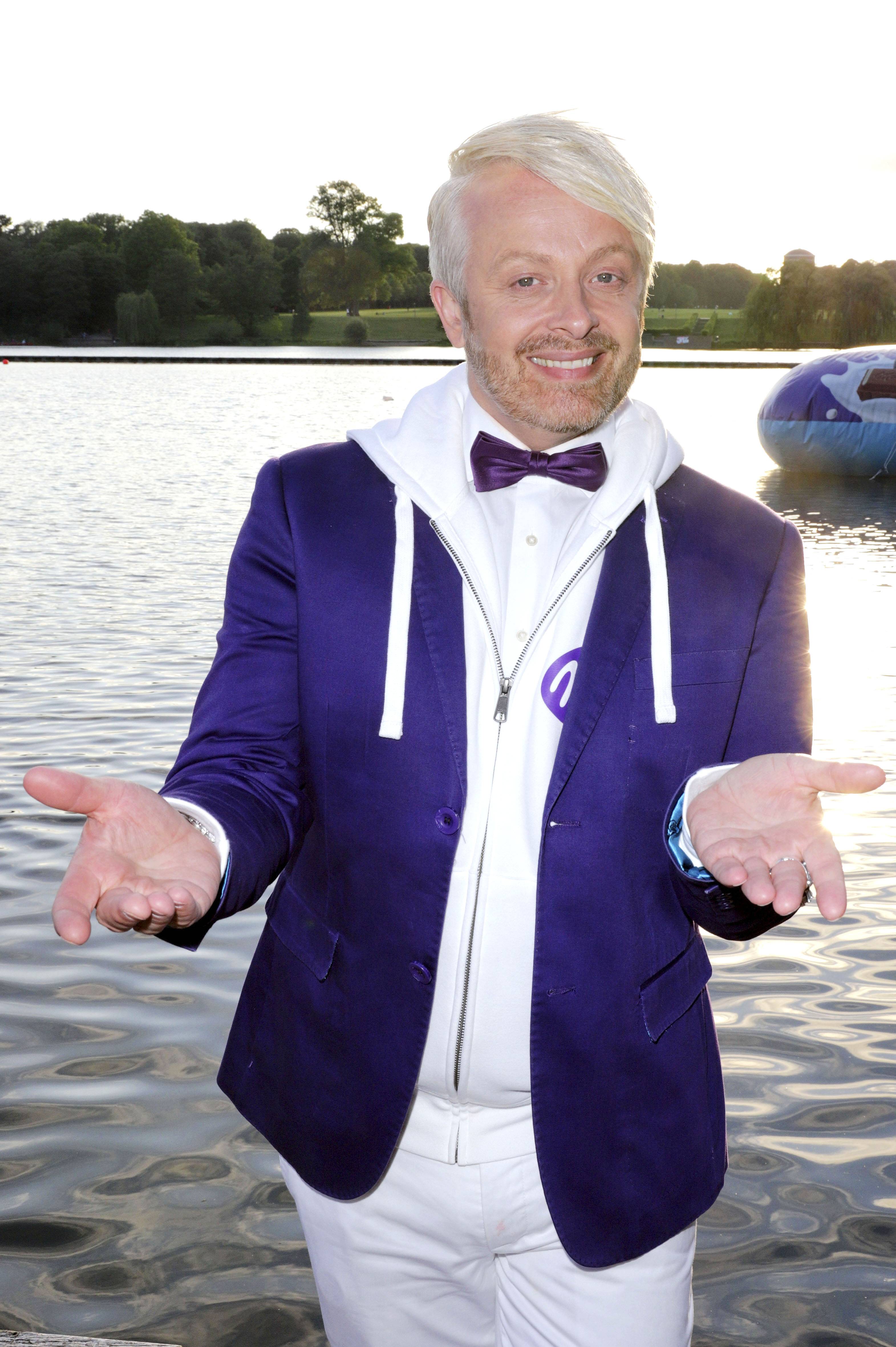 Ross Antony verbreitet Sommerlaune