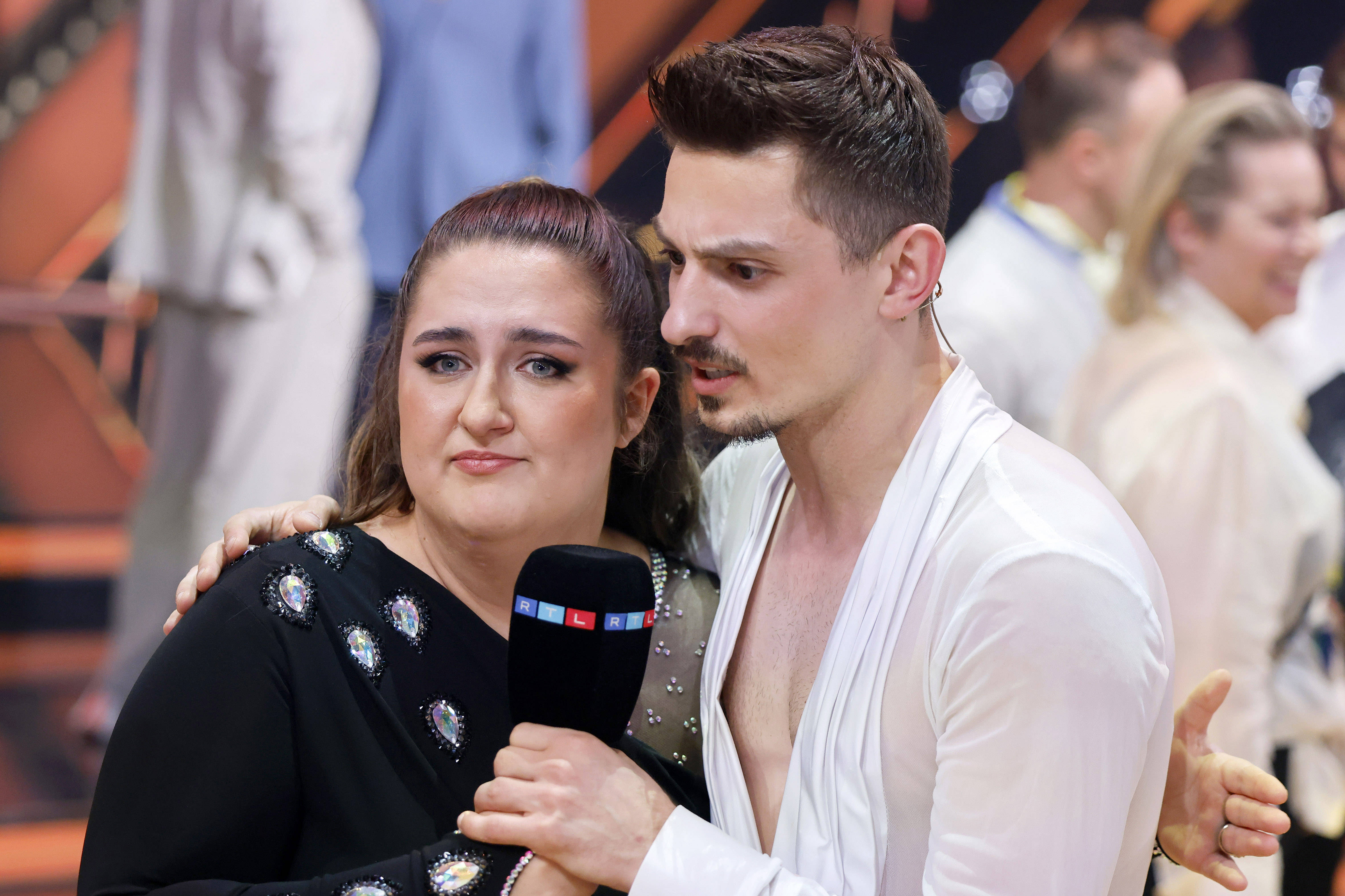 Influencerin Sandra Safiulov (SelfieSandra) und Profitänzer Zsolt Sandor Cseke 