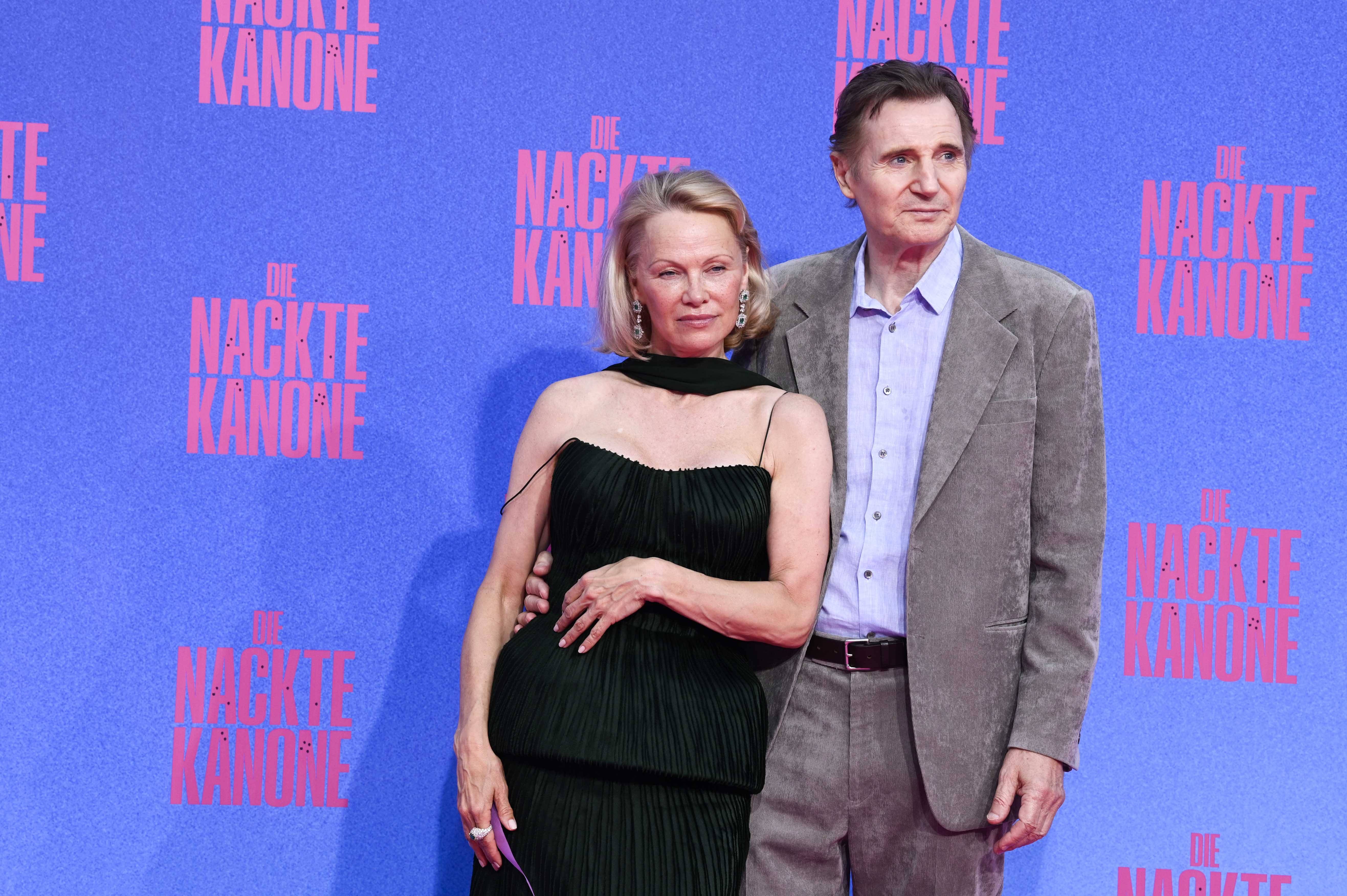  Liam Neeson und Pamela Anderson 