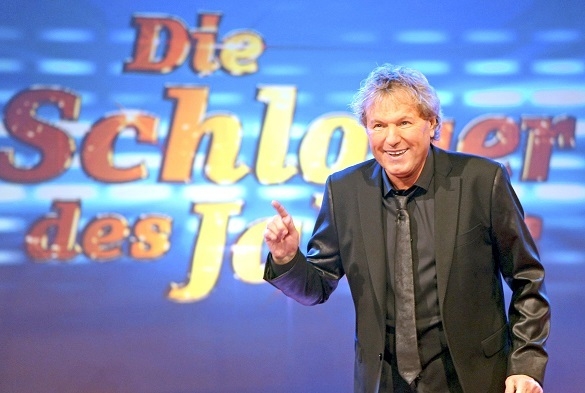 Bernhard Brinks „Schlager des Jahres“ locken erneut vor die TV Geräte. Auch diesmal sind zahlreiche Stars aus dem Musikgeschäft zu sehen! Schlager des Jahres