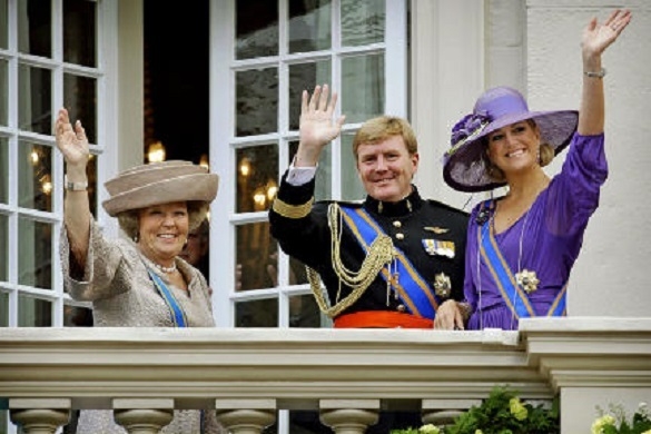 Beatrix, Königin der Niederlande, Prinzessin von Oranien-Nassau und Prinzessin zur Lippe-Biesterfeld, hat den Thron der Niederlande an ihren Sohn Willem-Alexander übergeben. Niederländische Königsfamilie