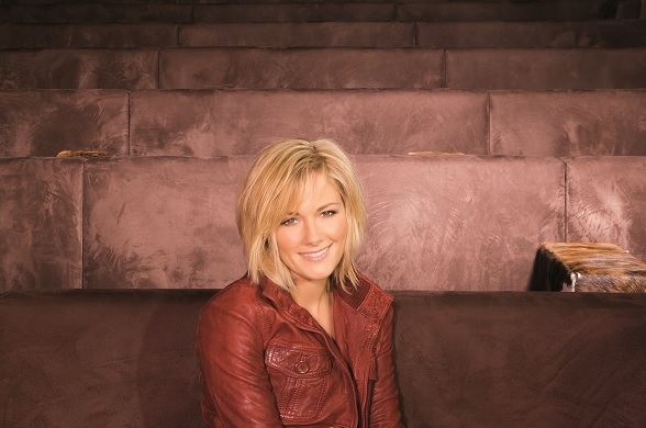 Helene Fischers „Die Rose“ ist eine sehr gefühlvolle Ballade, die davon handelt, dass Liebe sowohl Fluch als auch Segen zugleich sein können Helene Fischer Die Rose