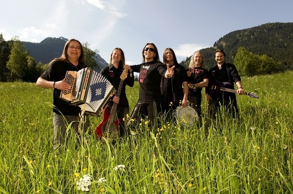 Diese Band hatte viele Mitglieder und viele Namen, doch letztlich ist es seit 40 Jahren dieselbe Band! Hey Mann Band