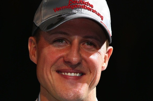 Die ganze Fangemeinde drückt Michael und seiner Familie die Daumen und wünscht ihnen alles Gute! Michael Schumacher Skiunfall