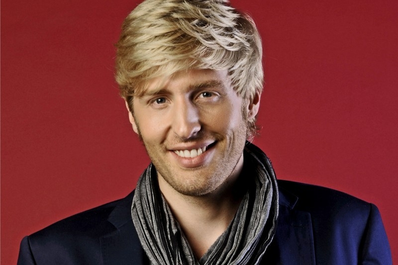 Moderator Maxi Arland