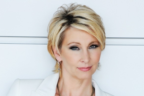 Claudia Jung kündigte auf ihrer Facebookseite Großes an. Claudia Jung