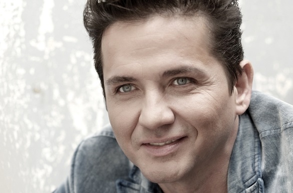 Er ist zurück: Schlagersänger Michael Morgan. Im Schlepptau hat er seine neue Single aus dem Album Authentisch. Michael Morgen Single