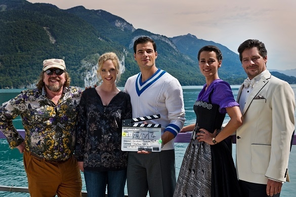 Dieser Film ist einfach Kult und mit den neuen Hauptdarstellern wurde wieder eine tolle Besetzung gefunden. Im weissen Rössl