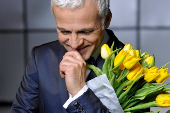 Er hat ernste Texte, aber beweist auch immer wieder Humor: Nino de Angelo Nino de Angelo Sänger