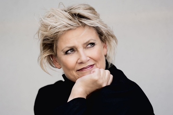 Sie hat eine unglaubliche Karriere hingelegt und war schon als Kind berühmt - Gitte Haenning. Gitte Haenning Wiki