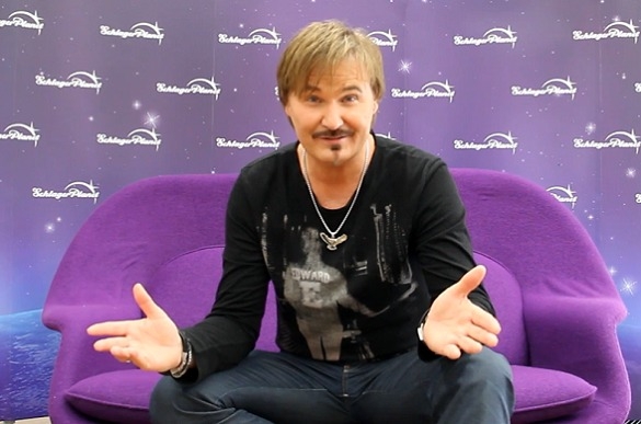 Nik P. war zum Interview bei SchlagerPlanet und erzählte von seinem neuen Album. Doch auch einige private Dinge konnten wir ihm entlocken... Nik P. Interview
