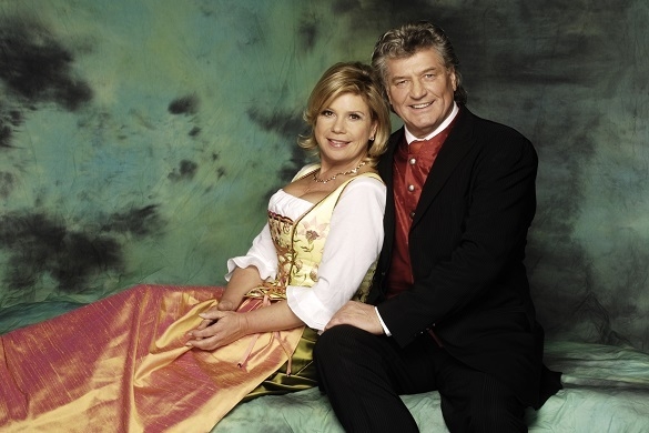 Marianne und Michael berichten im Interview sehr aufgeschlossen und ehrlich über ihren neuen Hit und ihren ganz persönlichen Sommer. Marianne und Michael Interview