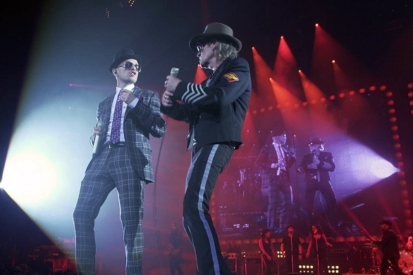 Udo Lindenberg und Jan Delay stehen gemeinsam für Udos TV-Doku auf der Bühne. Udo Lindenberg Jan Delay