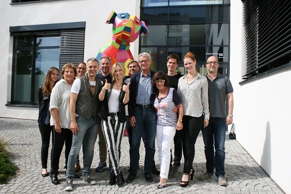 ELECTROLA wird gemeinsam mit Starwatch Entertainment eine innovative Vermarktung von Linda Hesse gewährleisten. Linda Hesse Electrola