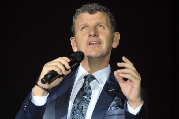 Fans können aktuell mitfiebern mit Semino Rossi. Neu ist zwar nicht, dass der Sänger Argentinier ist, dass er großer Fußballfan ist aber schon. Semino Rossu aktuell