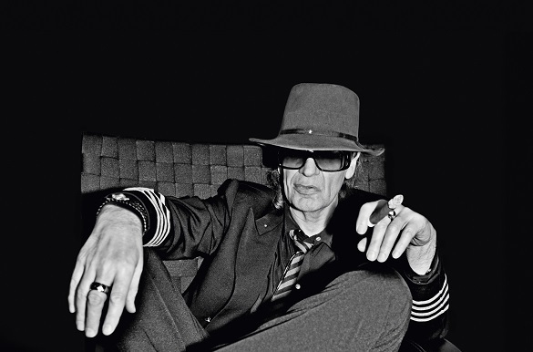 Im Internet gibt es viel über den Panik-Rocker Lindenberg zu finden. Macht Euch auf die Suche! Udo Lindenberg Internet