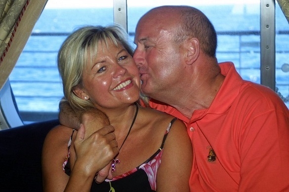 Glücklicherweise ist Manfred wieder gesund und kann seine Gaby weiterhin so herzlich in den Arm nehmen. Gaby Baginsky Mann Manfred