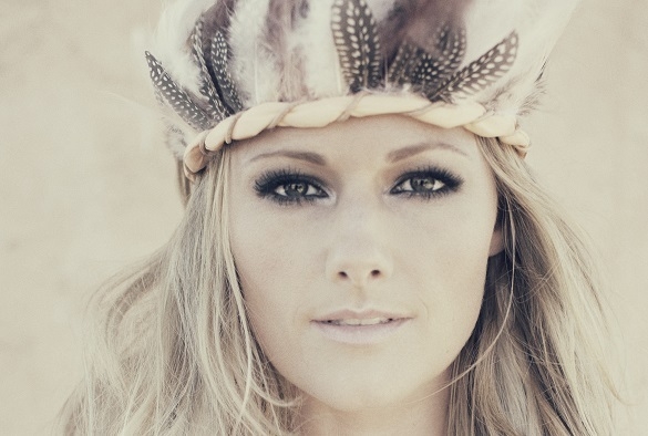 Helene Fischer ziert jetzt eine österreichische Briefmarken. Helene Fischer Briefmarke