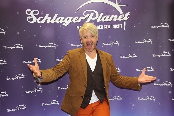 Ross Antony ist einfach ein Spaßvogel! Für einen Witz ist er immer zu haben. Ross Antony Interview