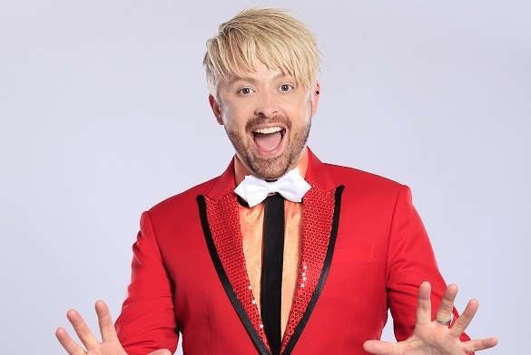 Ross Antony ist immer für einen Spaß zu haben. Wirklich ernst wird es mit dem Sänger eher selten. Ross Antony Stalker Fanliebe