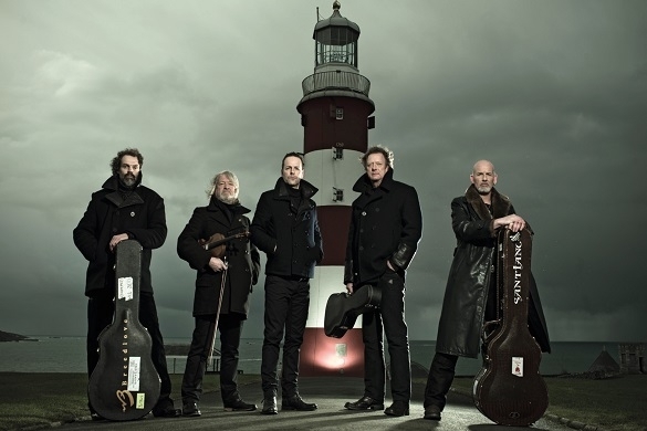 Im Internet gibt es viel von Santiano zu erfahren. Auch Videoclips der Band warten darauf, entdeckt zu werden. Santiano YouTube Video Musik