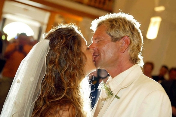 Fünf Kinder von vier Frauen und dennoch schafft es Matthias Reim allen gerecht zu werden. Er sieht seine Kinder regelmäßig. Matthias Reim Familie