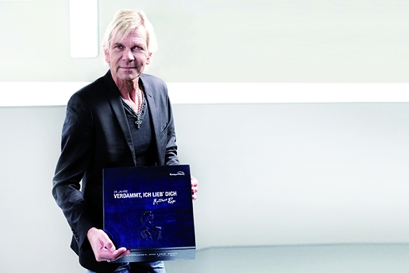 Bald wird das Geheimnis um die MATTHIS REIM: DIE LIMITIERTE JUBILÄUMSBOX gelüftet. Sichert Euch die Vorteile des Vorverkaufs! Matthais Reim SchlagerPlanet Jubiläumsbox