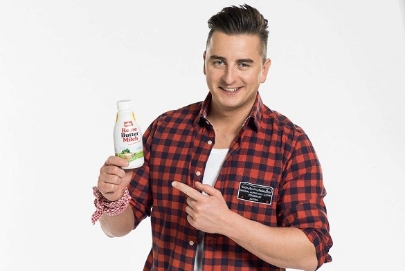 Milch macht schön – das findet auch Andreas Gabalier. Andreas Gabalier Müller Buttermilch