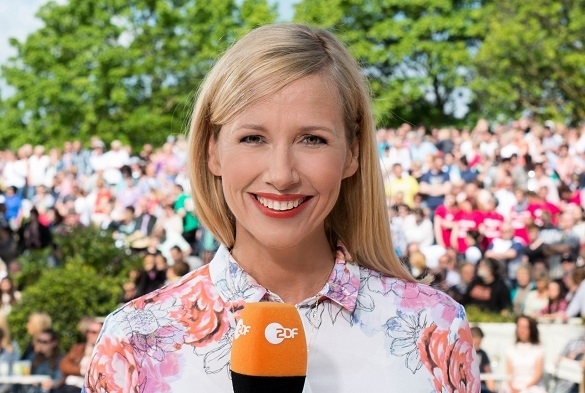 Bis Ende September wird der ZDF-Fernsehgarten in diesem Jahr live vom Mainzer-Lerchenberg ausgestrahlt. Andrea Kiewel ZDF-Fernsehgarten
