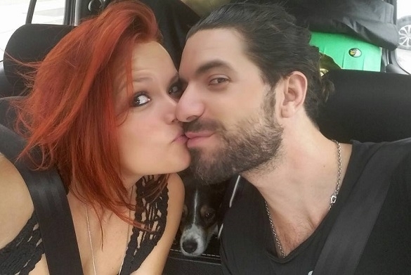 Michael und Miriam lernten sich im Internet kennen. Miriam Michael Hartinger voXXclub