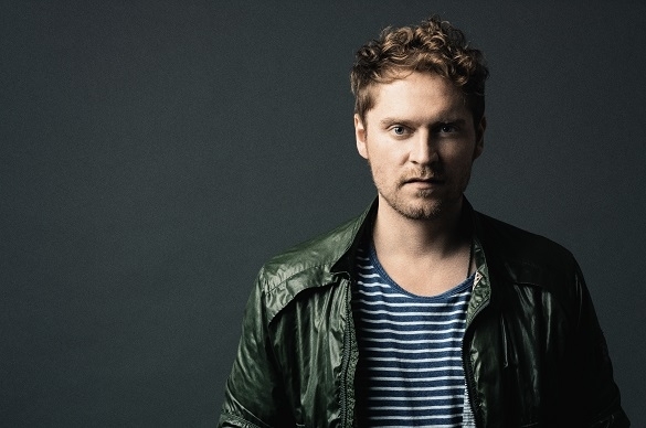 Johannes Oerding hat am 12. November einen wichtigen TV-Termin. Aus diesem Grund wird sein Konzert in Uelzen um einen Tag verschoben. Johannes Oerding Konzert Uelzen