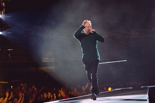 Herbert Grönemeyer geht 2016 wieder auf Tour. Seine Konzerte finden unter freiem Himmel statt. Herbert Grönemeyer Tour 2016