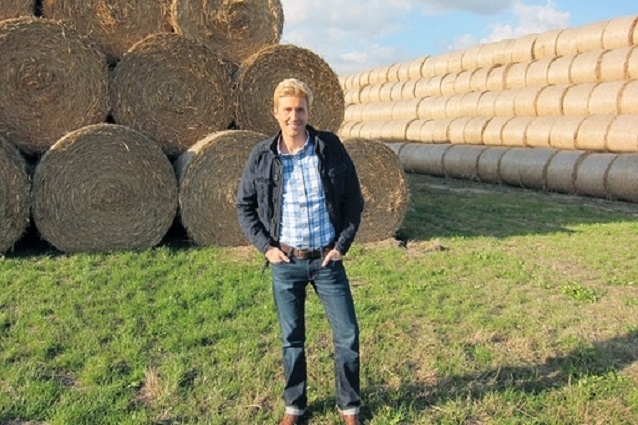 Maxi Arland trifft in Grillenburg auf viele Musiker, die den kleinen Ort aufmischen. Maxi Arland