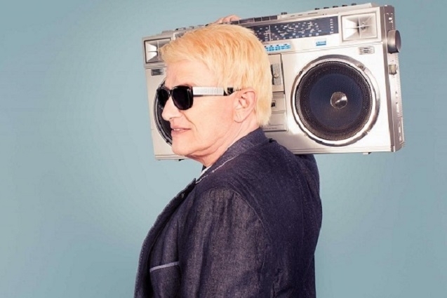 Heino feierte in diesem Jahr sein 50-jähriges Bühnenjubiläum. Zu diesem Anlass ging er auf große Tour. Heino Geburtstag 77