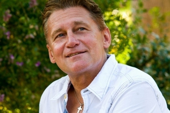 SchlagerPlanet gratuliert dem König des Austropop zum 61. Geburtstag. Rainhard Fendrich Geburtstag